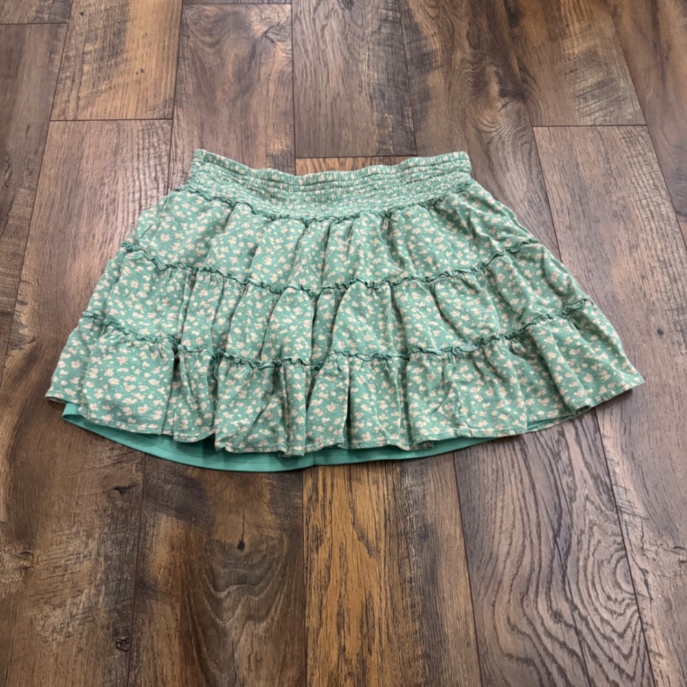 American Eagle Floral Tiered Mini Skirt Smocked Ruffle Boho Cottage Fairy Medium